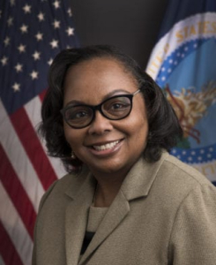 Sra. Cheryle Blakely