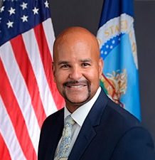Michael watson - Administradir del servicio de Inspección de Salud Animal y Vegetal APHIS USDA